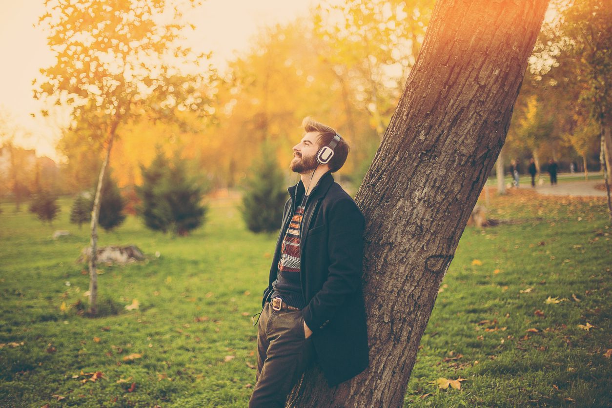 A Guide to Incorporate Stripes Into Your Autumn Wardrobe