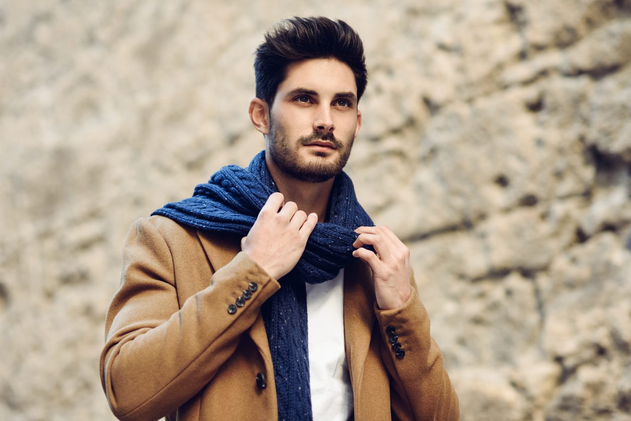 How to Choose and Style Men's Scarves for Winter