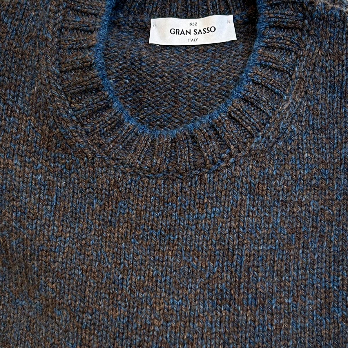 Crew Neck Lambswool sweater made in Italy